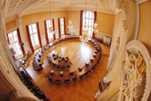 table ronde du conseil municipal